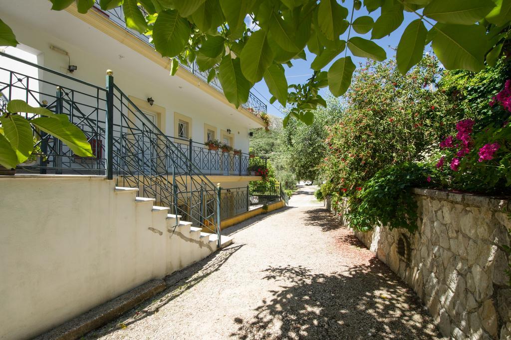 Agios Efrem Studios Parga Extérieur photo