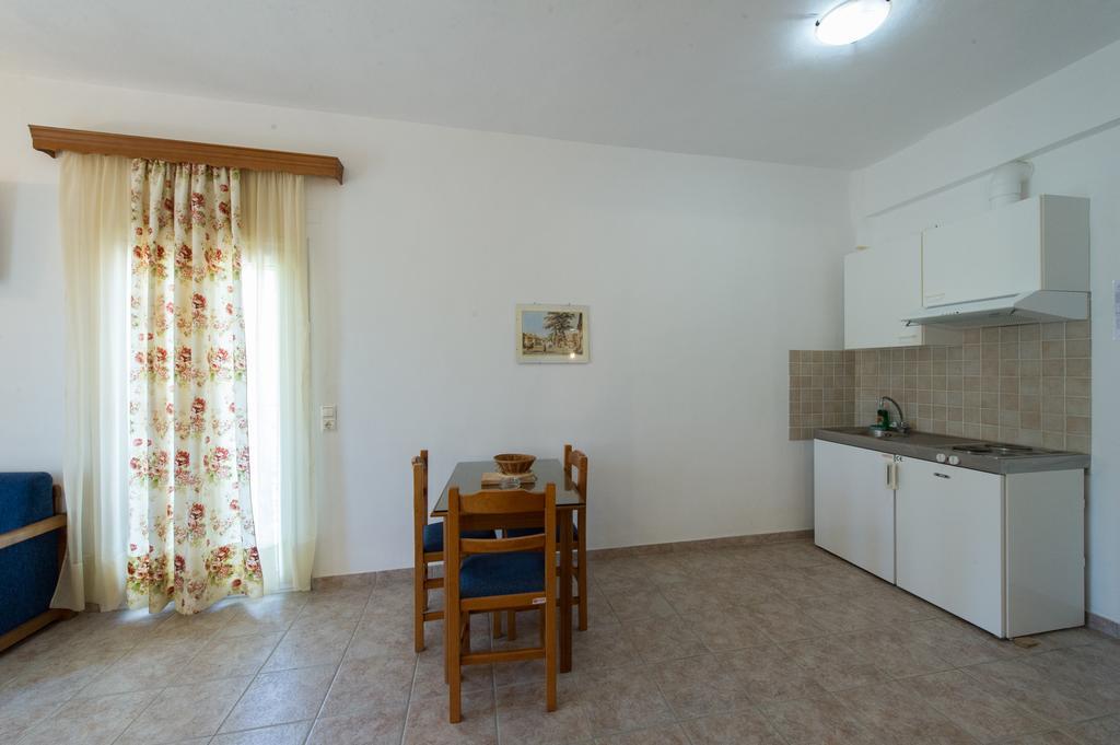Agios Efrem Studios Parga Extérieur photo