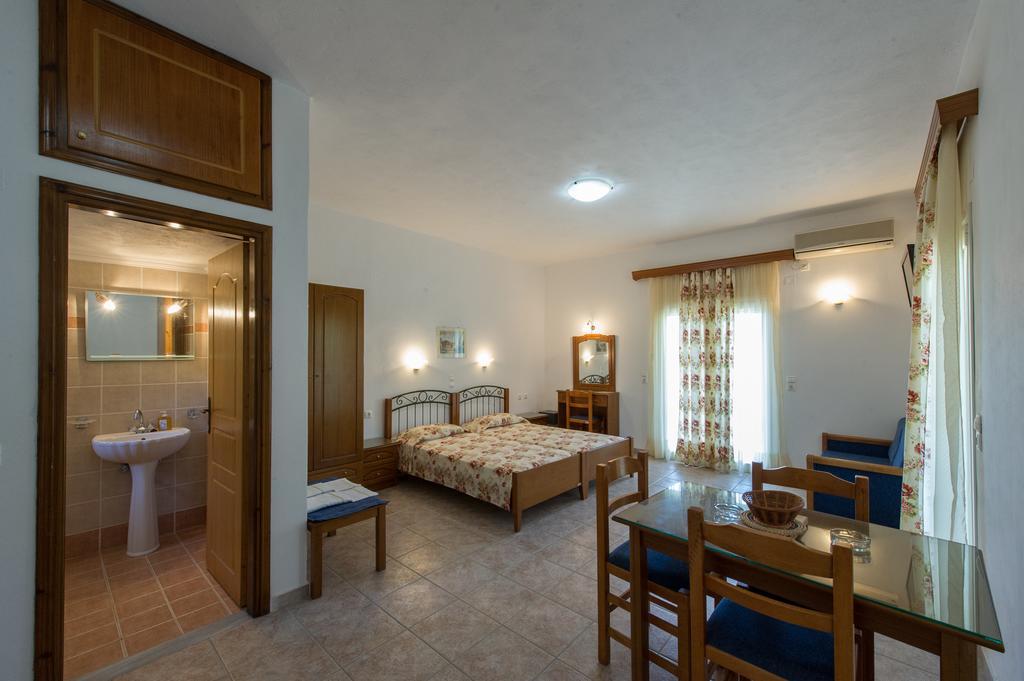 Agios Efrem Studios Parga Extérieur photo